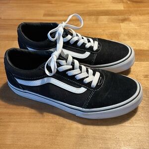 Vans Old Skool Low Top Sneakers